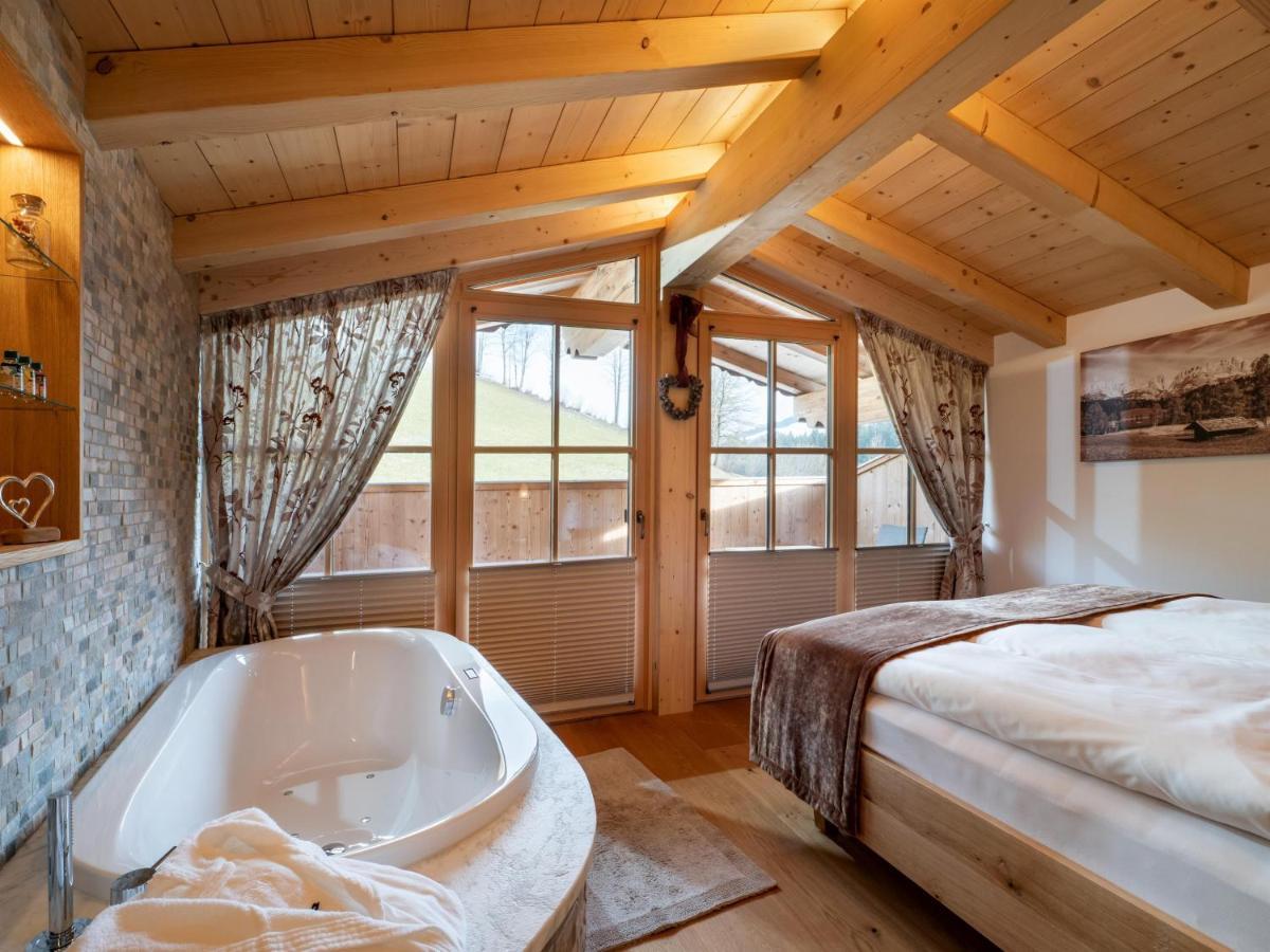 Luxusappartement Alpenliebe Oberndorf in Tirol Buitenkant foto